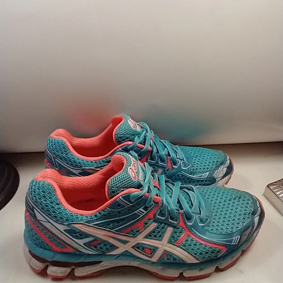 Asics Shoes Asics Gt 200 Running Shoes Womens Sz Poshmark